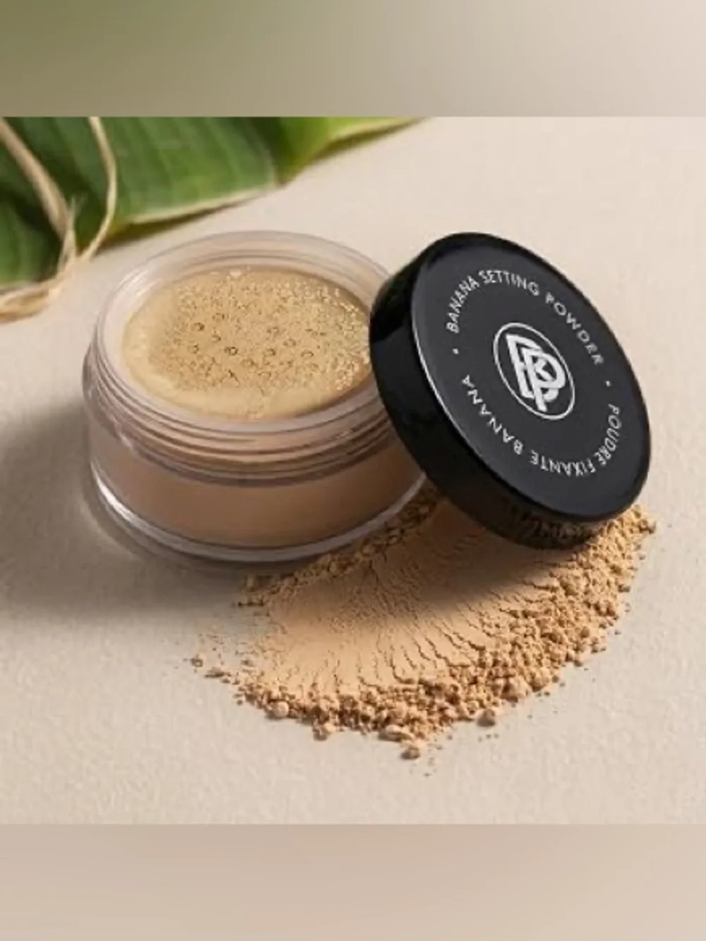 Bella Pierre Banana Setting Powder - Medium